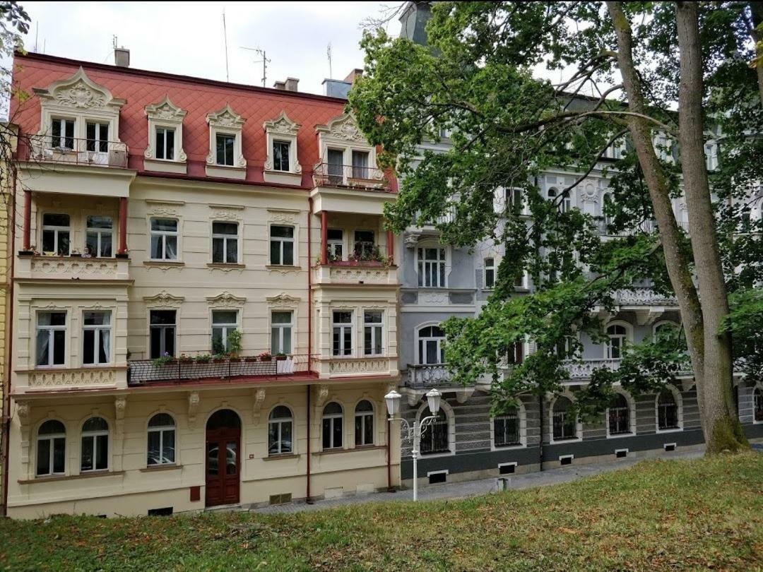 Central Marienbad Apartaments Bagian luar foto